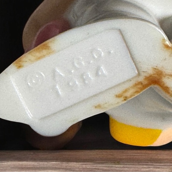 🧩 3 for $15 Vintage 1984 Care Bears Cloud Keeper Figure w/ Broom – Kenner - Picture 2 of 5